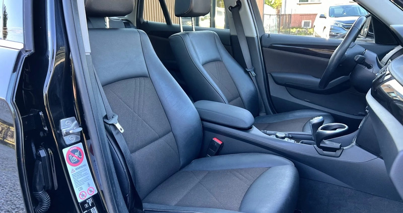 BMW X1 cena 49500 przebieg: 168200, rok produkcji 2013 z Piaseczno małe 781